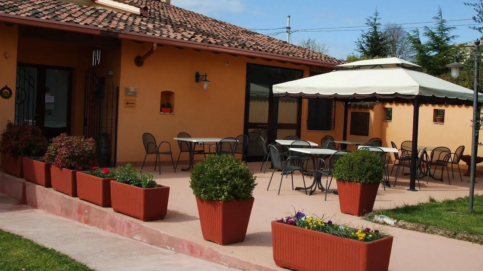 Agriturismo Nuvolino contacts