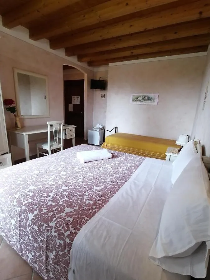Country house Agriturismo Nuvolino Monzambano Italy